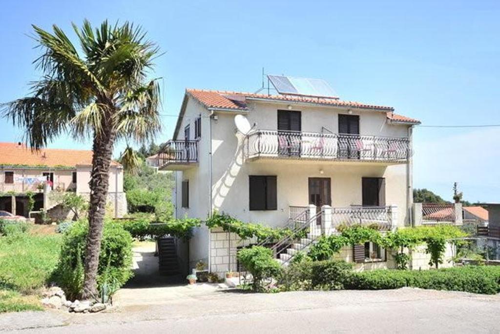 Apartments Vrisnik Jelsa  Kültér fotó